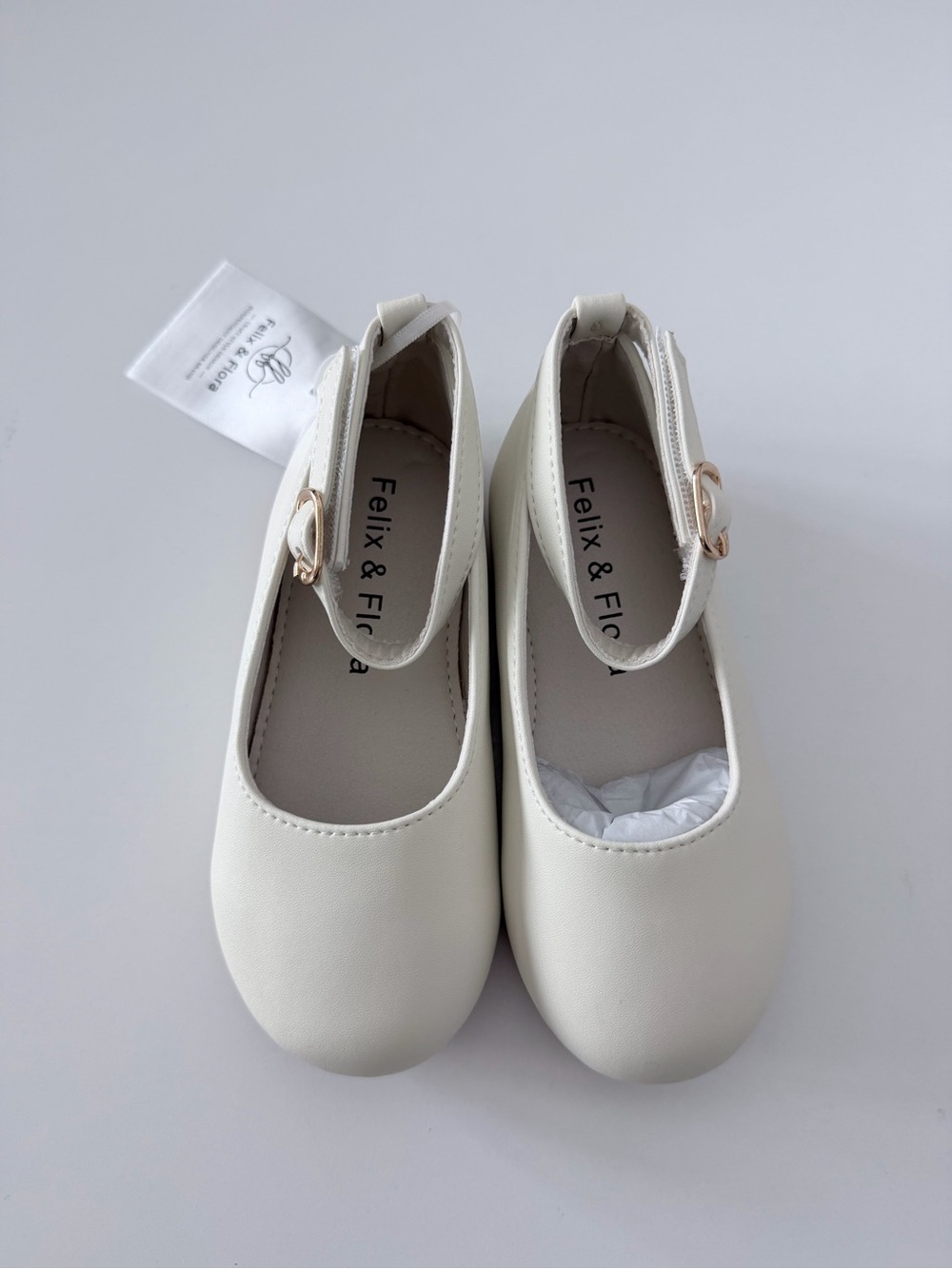 Felix & Flora Girls' Cream Mary Jane Dress Flats Size 7